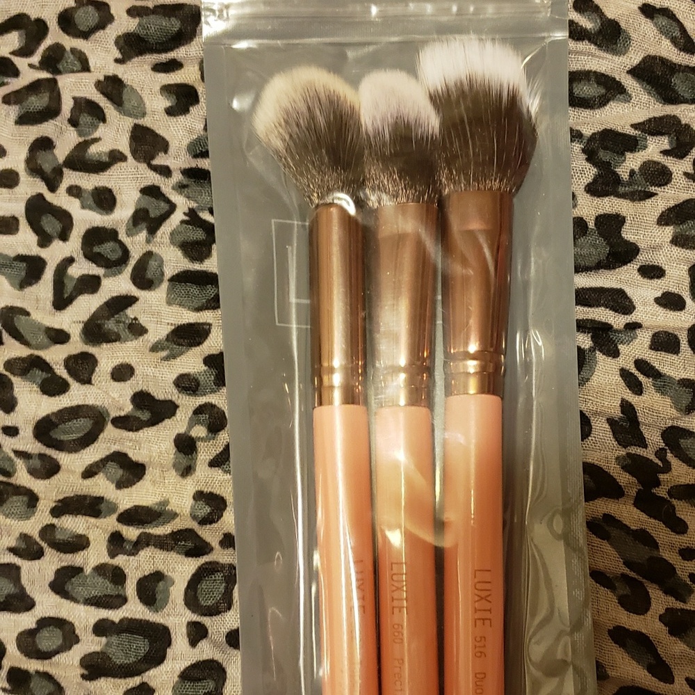 Luxie brushes trio!